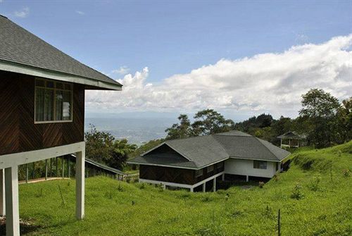 Manis Manis Rooftop Of Borneo Resort Keningau Eksteriør billede